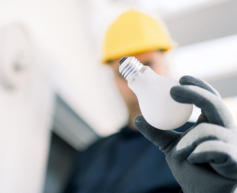 TECNICO ELECTRICISTA